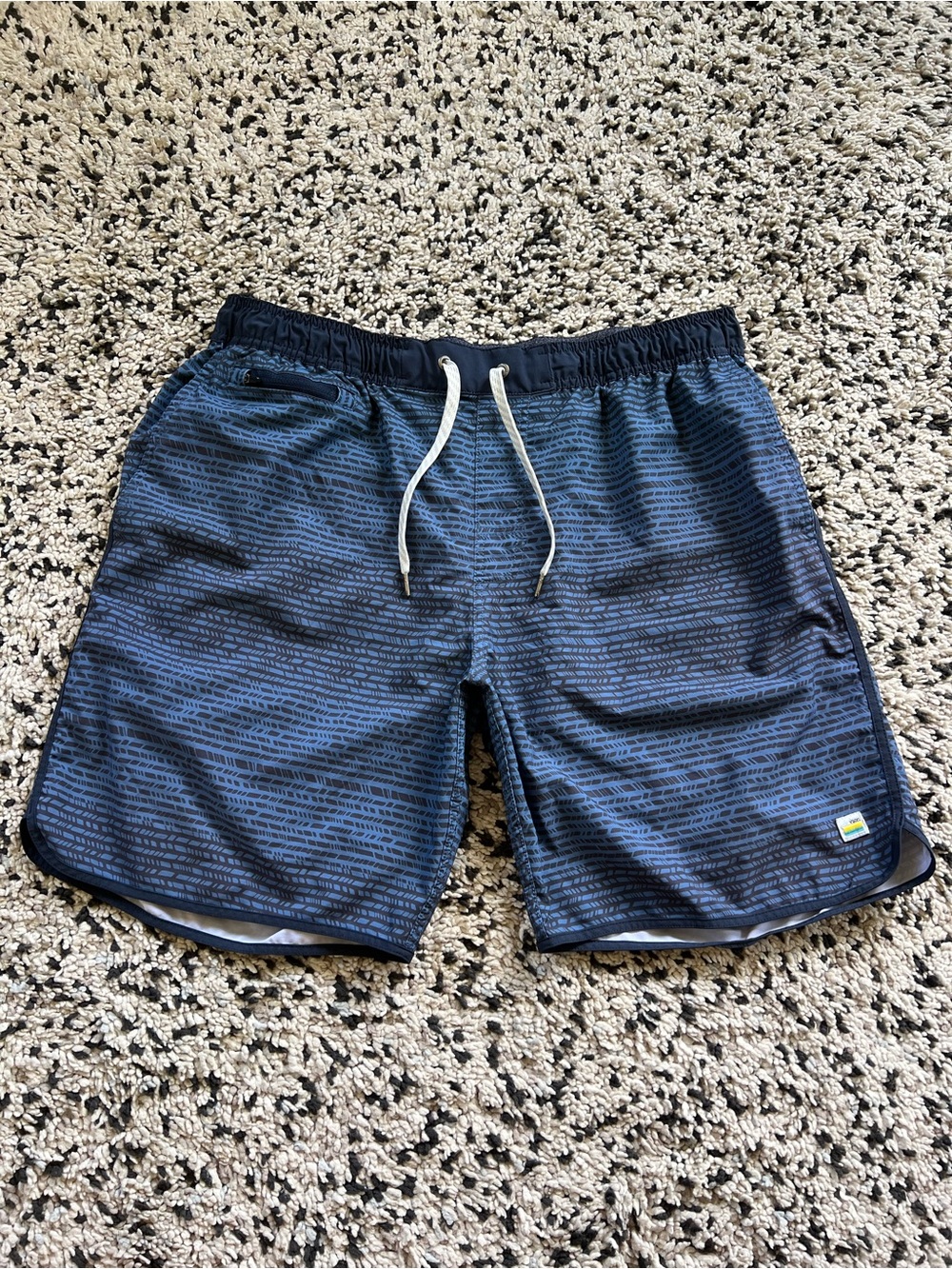Vuori Banks Shorts V330 Blue Print Unlined Drawstring Stretch Waist Men’s XL